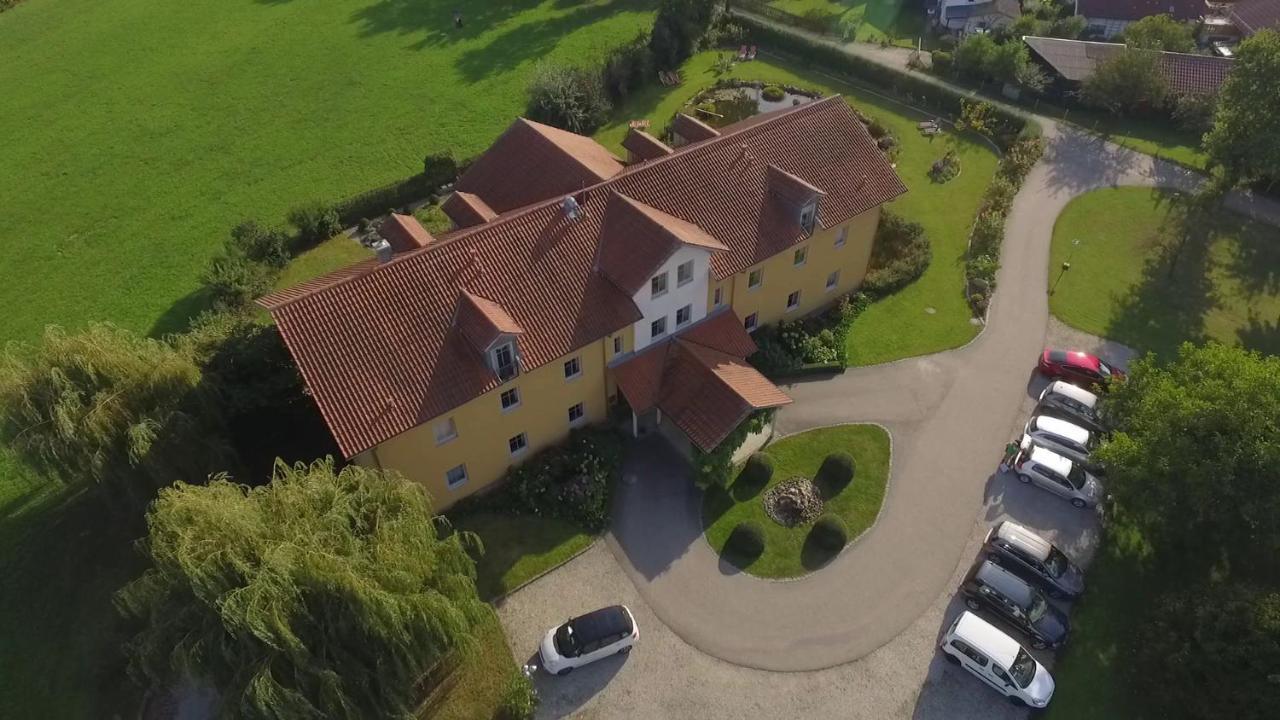 Landhotel Larenzen Kirchham Exterior photo